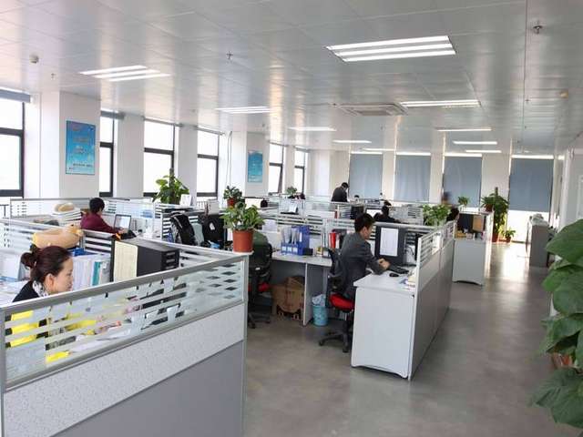 南通辣椒酱拧盖机厂家